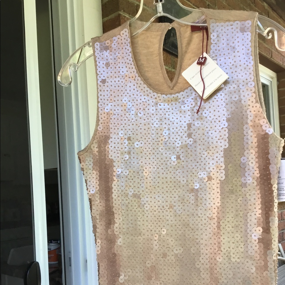 Ladies sequined sleeveless top
